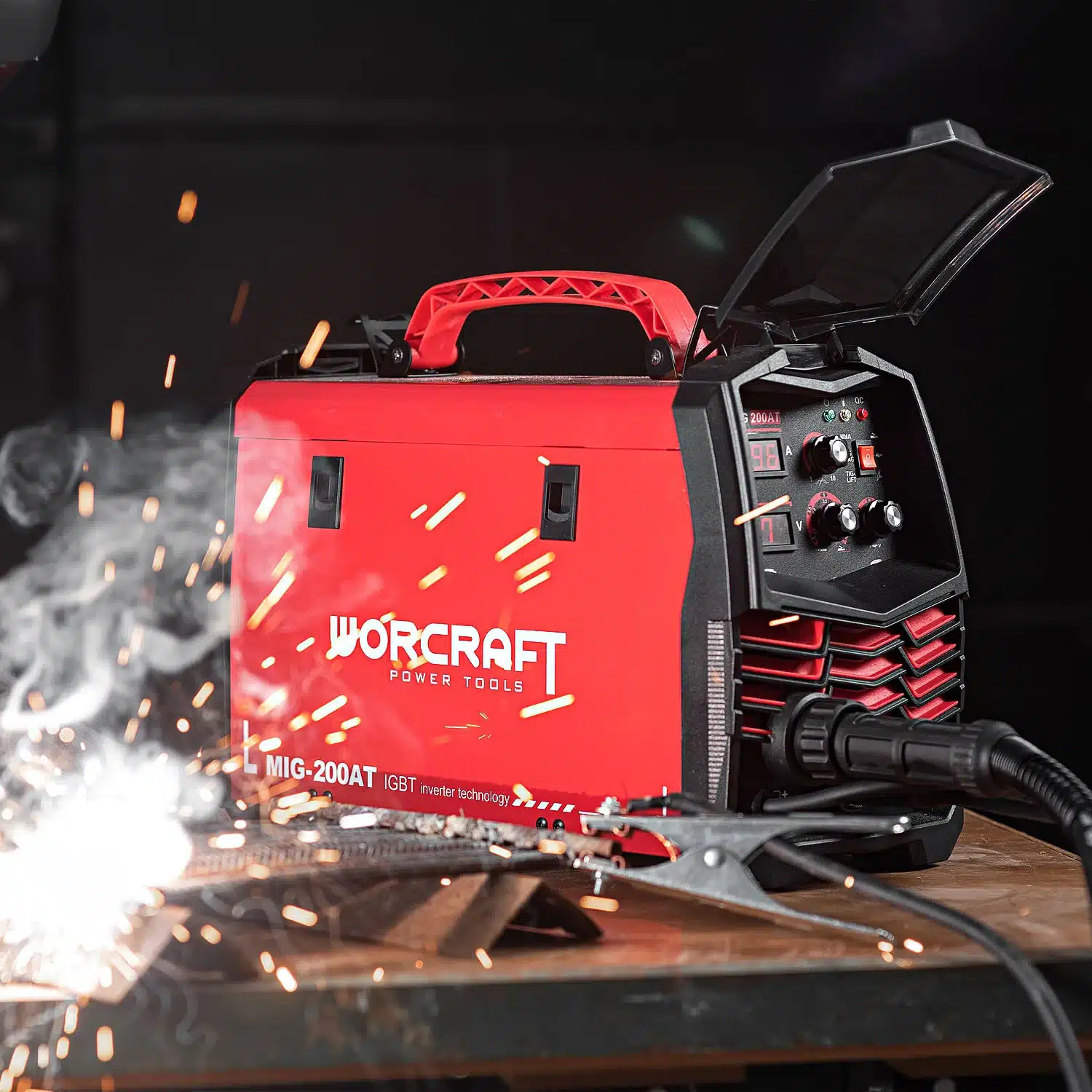 Invertor sudura Worcraft MIG-200AT